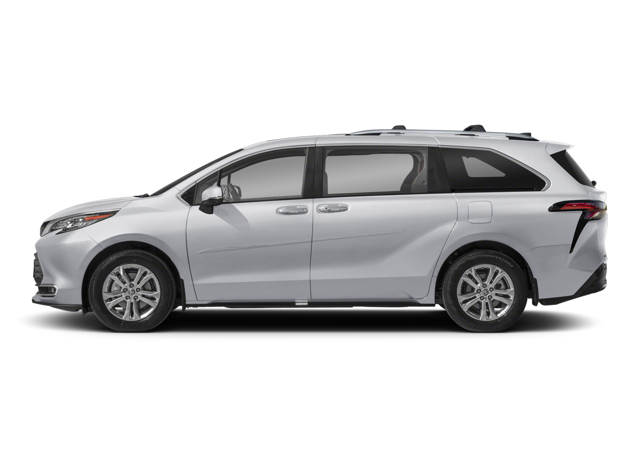 2025 Toyota Sienna Platinum photo 3