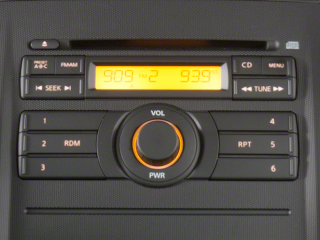 2012 Suzuki Equator photo 4