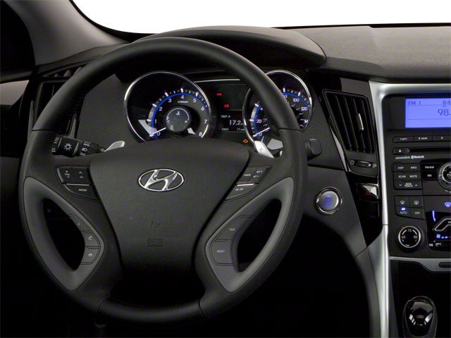 2011 Hyundai SONATA Base