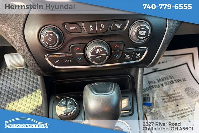 2019 Jeep Cherokee Trailhawk