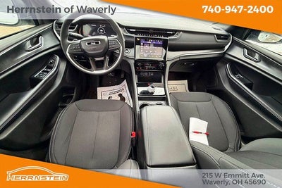 2025 Jeep Grand Cherokee Laredo