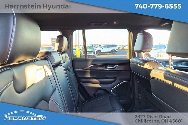 2022 Jeep Grand Cherokee Altitude