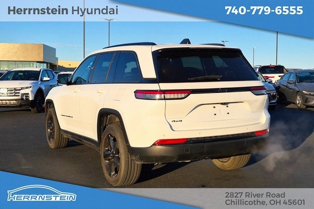 2022 Jeep Grand Cherokee Altitude