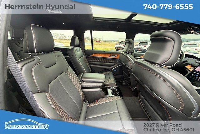 2023 Jeep Grand Cherokee L Summit