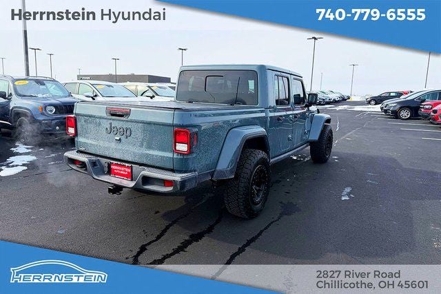 2025 Jeep Gladiator Nighthawk