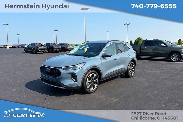 2023 Ford Escape Platinum - Photo 3