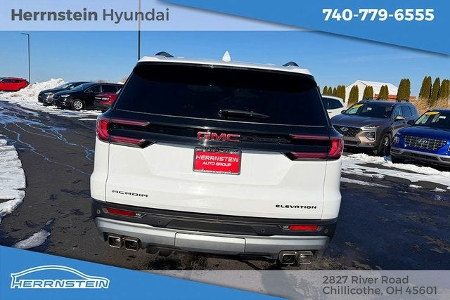 2024 GMC Acadia Elevation