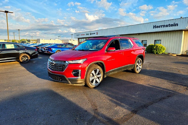 2022 Chevrolet Traverse LT Leather