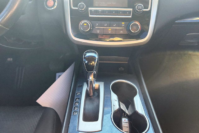 2018 Nissan Altima SR - Photo 13