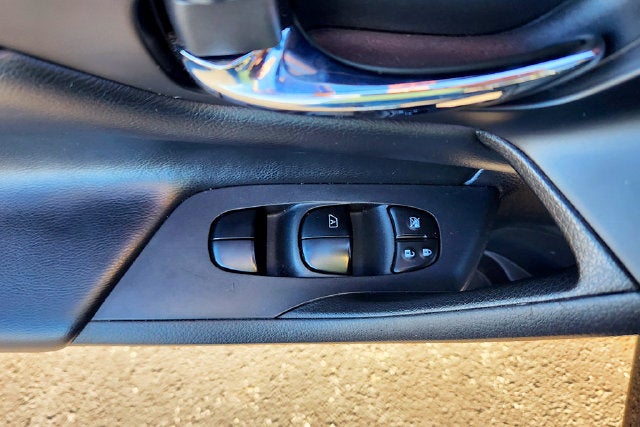 2018 Nissan Altima SR - Photo 15
