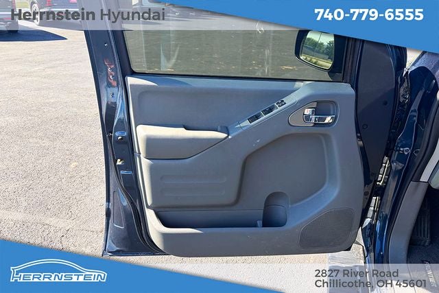 2019 Nissan Frontier SV - Photo 13