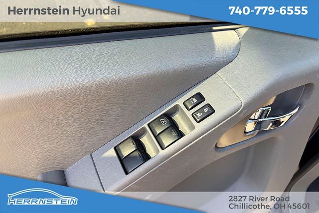 2019 Nissan Frontier SV - Photo 14