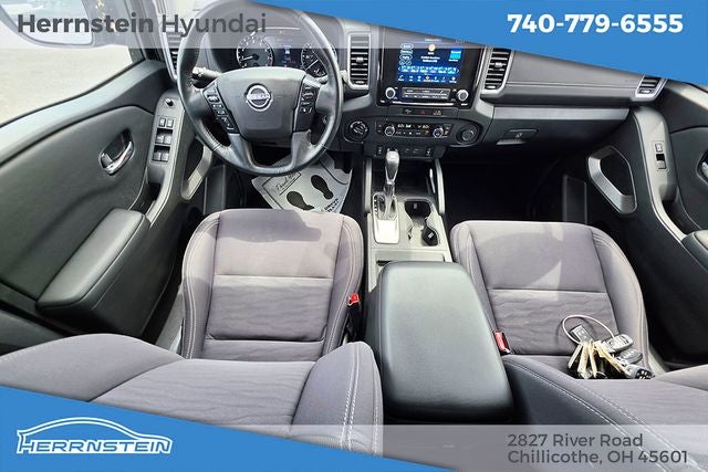 2023 Nissan Frontier SV