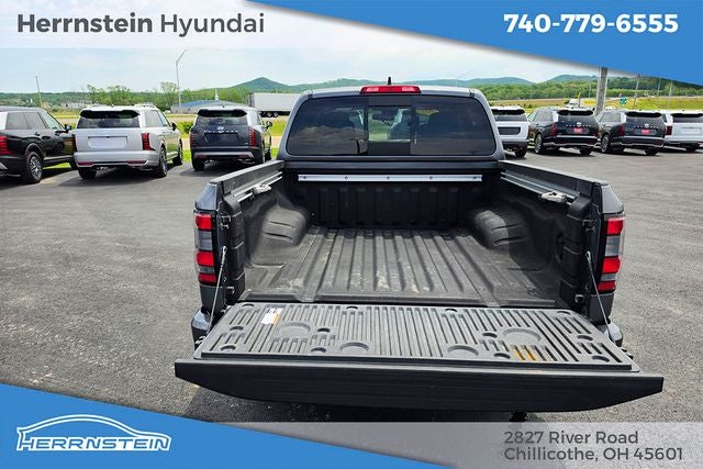 2023 Nissan Frontier SV