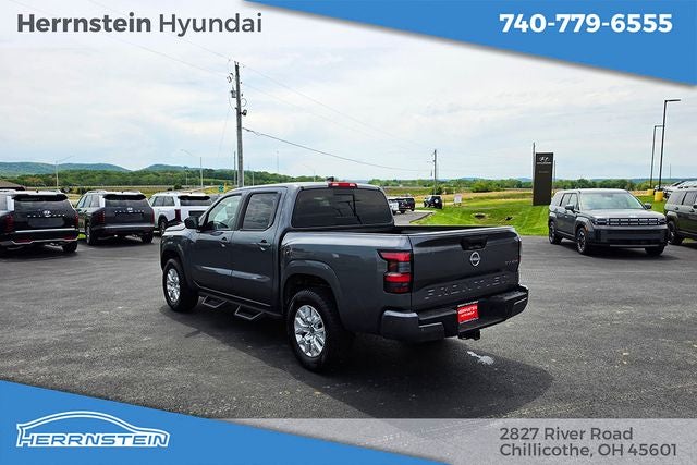 2023 Nissan Frontier SV