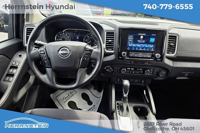 2023 Nissan Frontier SV