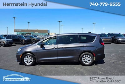 2023 Chrysler Pacifica Touring L