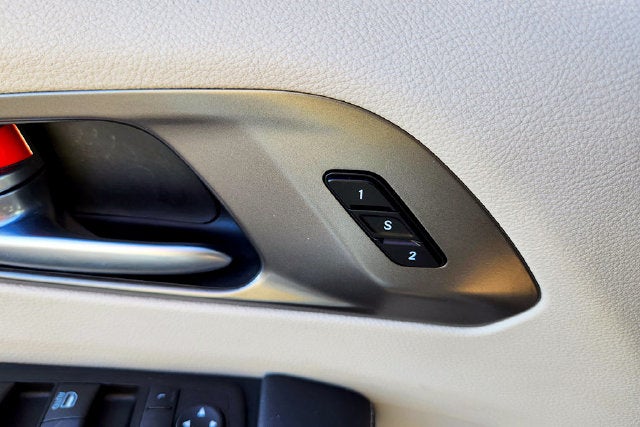 2024 Chrysler Pacifica Touring L - Photo 12