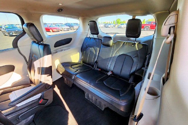 2024 Chrysler Pacifica Touring L - Photo 22