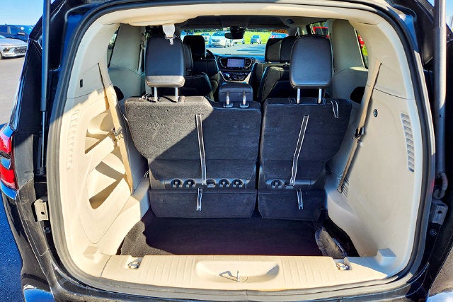 2024 Chrysler Pacifica Touring L - Photo 24