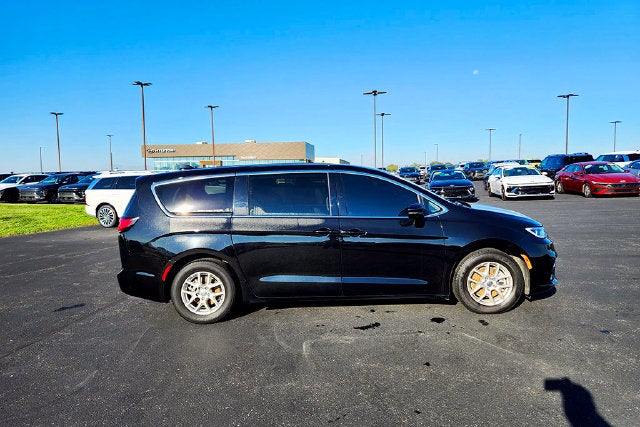 2024 Chrysler Pacifica Touring L - Photo 28