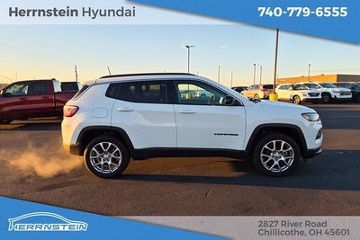 2022 Jeep Compass Latitude Lux