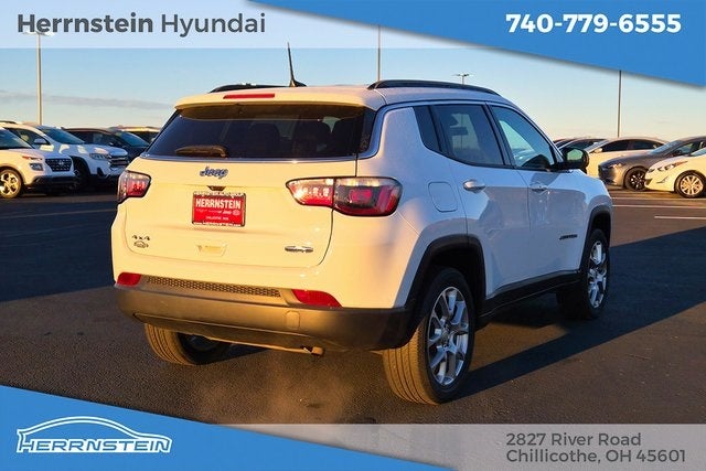 2022 Jeep Compass Latitude Lux