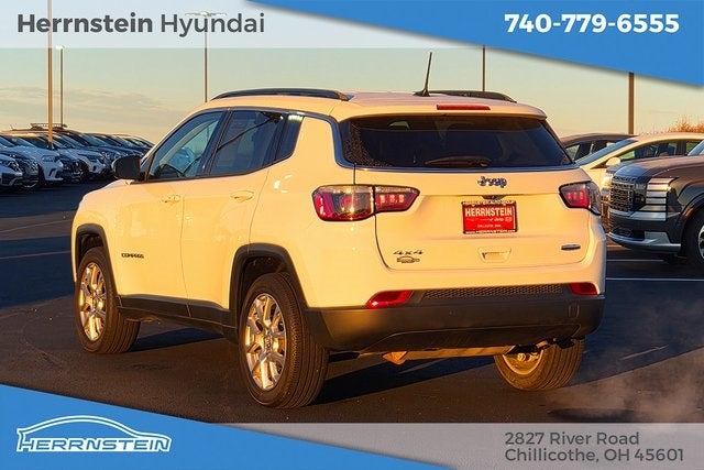 2022 Jeep Compass Latitude Lux