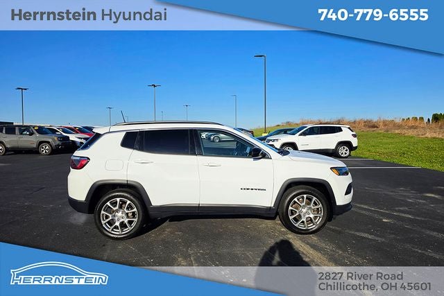 2022 Jeep Compass Latitude Lux