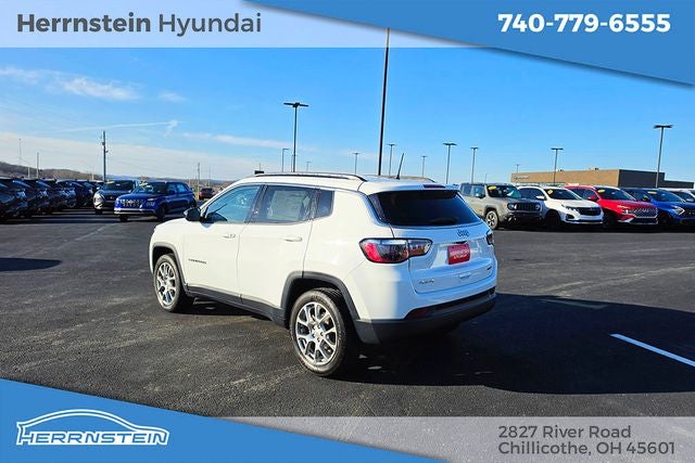 2022 Jeep Compass Latitude Lux