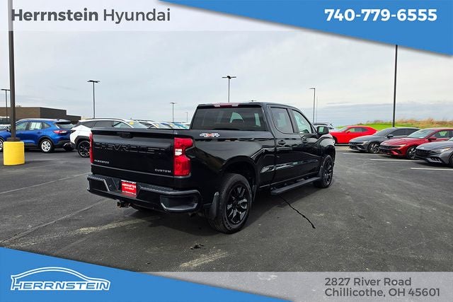 2022 Chevrolet Silverado 1500 Custom