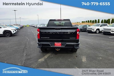 2022 Chevrolet Silverado 1500 Custom