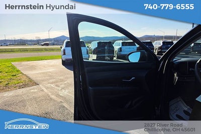 2025 Hyundai TUCSON SE