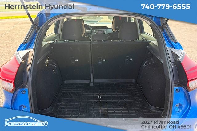 2023 Nissan Kicks S - Photo 18