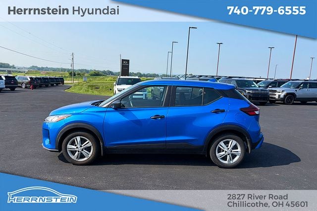 2023 Nissan Kicks S