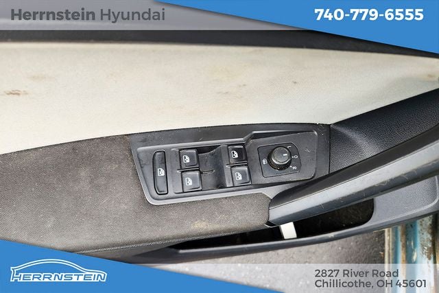 2019 Volkswagen Tiguan S - Photo 10