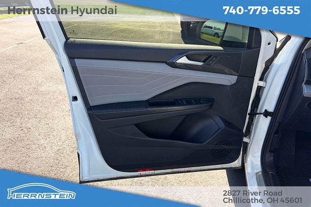 2024 Volkswagen Taos 1.5T SEL