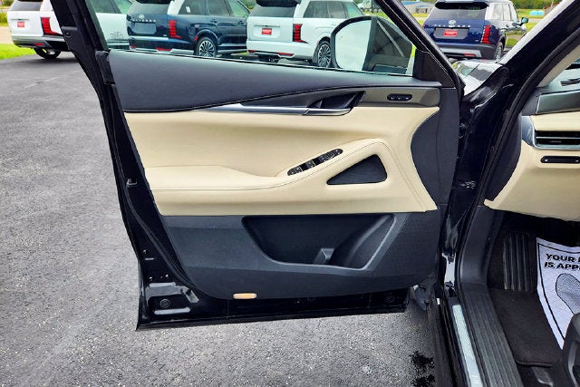 2022 INFINITI QX60 LUXE
