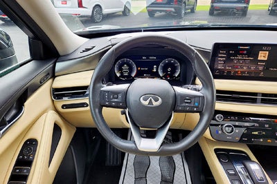 2022 INFINITI QX60 LUXE
