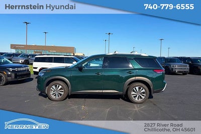 2024 Nissan Pathfinder SL