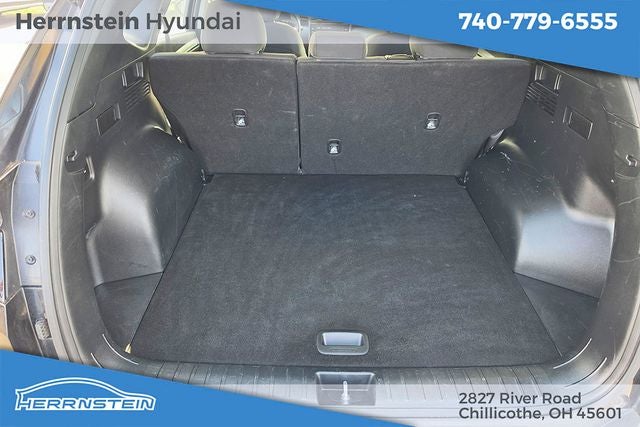 2022 Hyundai TUCSON SE