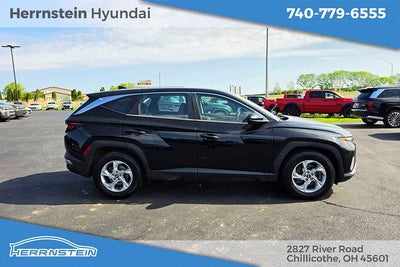 2022 Hyundai TUCSON SE