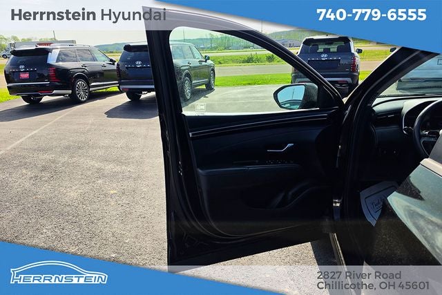 2022 Hyundai TUCSON SE