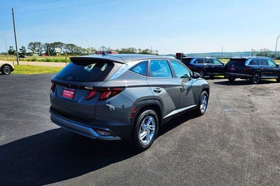 2026 Hyundai TUCSON SE FWD