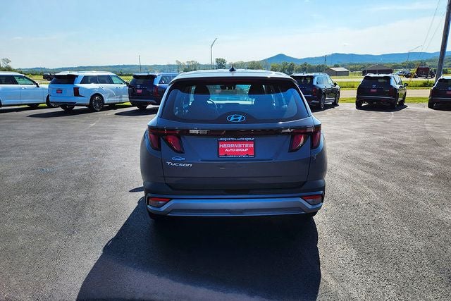 2026 Hyundai TUCSON SE FWD