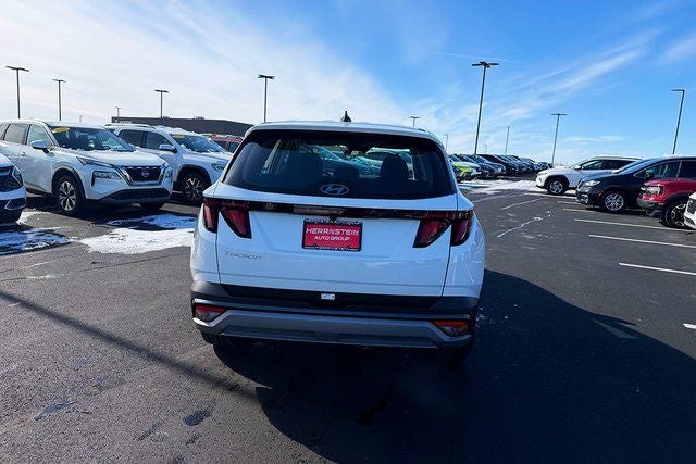 2026 Hyundai TUCSON SE FWD