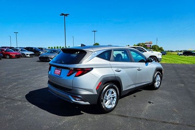 2026 Hyundai TUCSON SE FWD