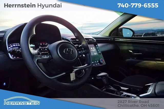 2023 Hyundai TUCSON SE