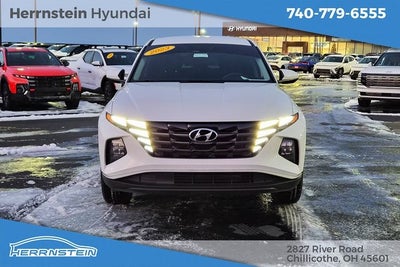 2023 Hyundai TUCSON SE