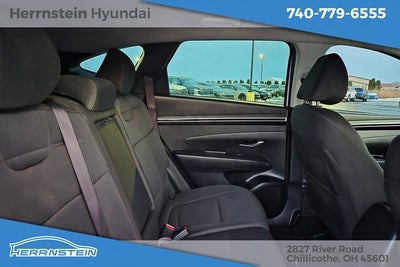 2023 Hyundai TUCSON SE